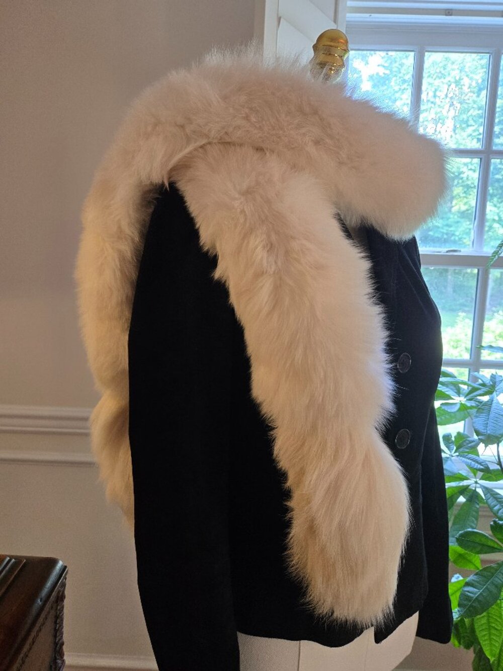 Vintage Fox Fur Scarf/Stole 68" Ivory White